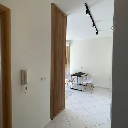 Modern * Durres